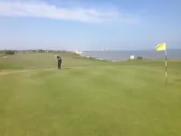 Large Victorian family home, hot tub, 5 min walk to beach, pets, sleeps 11, BBQ