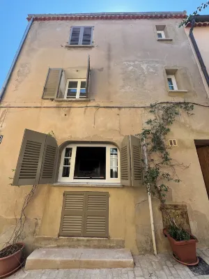 House in the heart of St Tropez