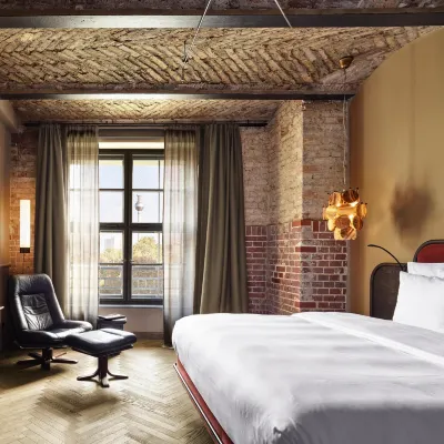 Telegraphenamt Hotels near Monbijou Park