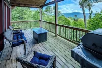 Relaxing Mountain View Cabin near Banner Elk, NC