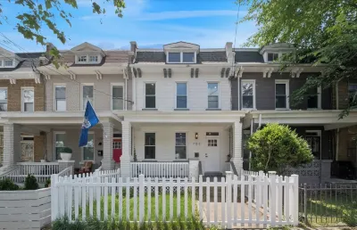 Luxury NW DC Townhome 3 bedroom 3 Bathroom Hotels in Fort Totten-Upper Northeast