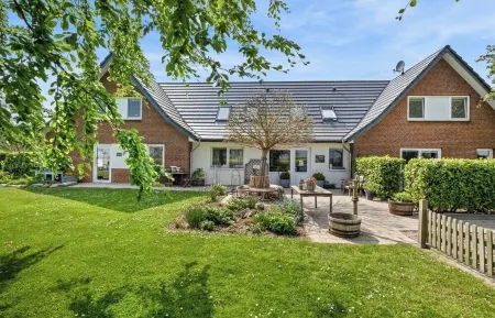 Moderne und Stilvolle Ferienwohnung für 4 Personen in Strandnähe