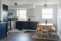 Beautiful newly decorated and centrally located home minutes from Camden Harbor.