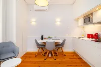 Villa Baixa - Lisbon Luxury Apartments - balcony