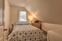 Darling Hill Home on Kingdom Trails-Near Burke Mtn - parking
