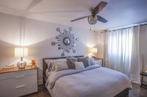 The BEST Old Town Scottsdale location!!1 bd /1bth beautiful mid century condo.