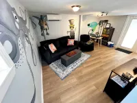 STUDIO- Gulfport Art District - Steps to the beach!!