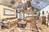 2 Home Retreat on 29 Acres: Sunset Ranch - parking