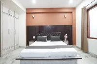 Raj Mahal Hotel Отели в г. 