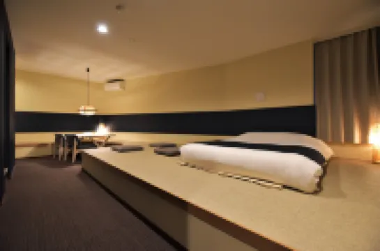 รันดอร์ เรซิเดนซ์ โตเกียว สวีทส์