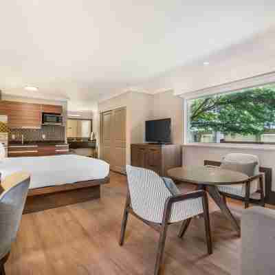 ベストウェスタン プラス バーナビー ホテル Rooms