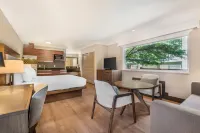 Best Western Plus Burnaby Hotel Hotel a Burnaby