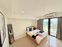 Sapphire Seaview Park Near Okada, Solaire, Moa, Naia Airport Hotels in Paranaque City