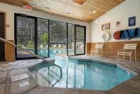 Trout Creek Resort/Golf/Pool/Hot Tub/Sauna/Pet Friendly Hotels in Pleasantview Township