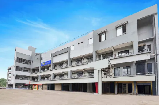 Fabhotel Krishna Inn