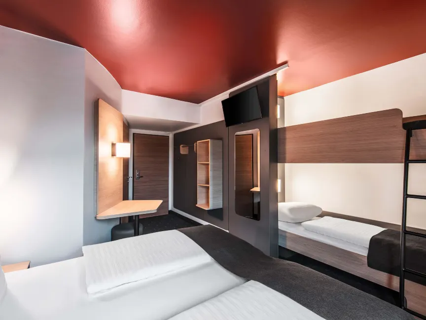 B&B HOTEL München-Messe Rooms Photos