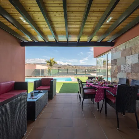 Chalet in Maspalomas with Heated Pool