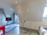 Apartment with parking on Place de Morny