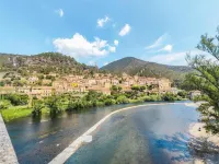 Hillside Retreat in Roquebrun Hotels in Roquebrun