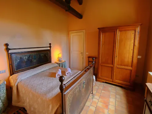 Farmhouse in Todi with Pool & Theater Nearby