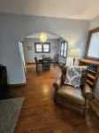 Pet and family friendly-3 bedroom home-MSU Campus 10 min away!