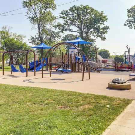 Dog-Friendly Port Clinton Home Walk to Lake Erie!