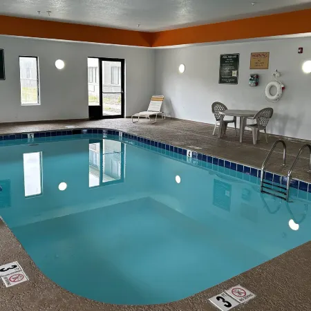 Super 8 by Wyndham Ankeny/Des Moines Area