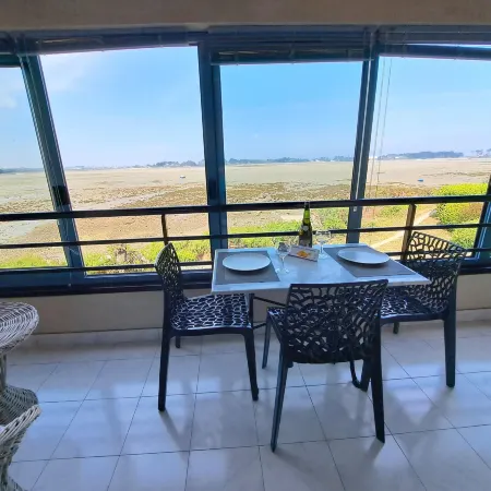 Relax with Sea Views Every Morning