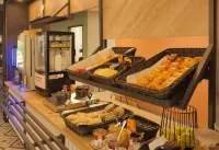 B&B HOTEL Carcassonne Rocadest La Cité - breakfast