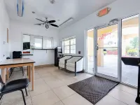 Deluxe Inn & Suites Hotels in Channelview