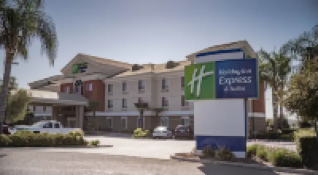 Holiday Inn Express & Suites PORTERVILLE by IHG