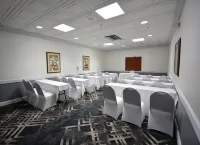 Holiday Inn HAZLET by IHG