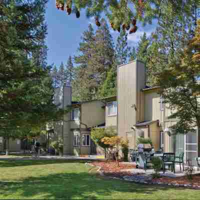 WorldMark Bass Lake Hotel Exterior