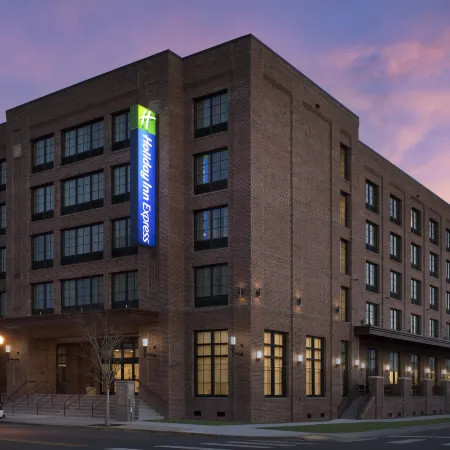 Holiday Inn Express PENSACOLA DOWNTOWN by IHG