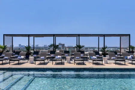 Omni Frisco-Dallas Hotel at the Star Отели рядом с достопримечательностью «Парк Вивиан Старк Мак-Каллум»