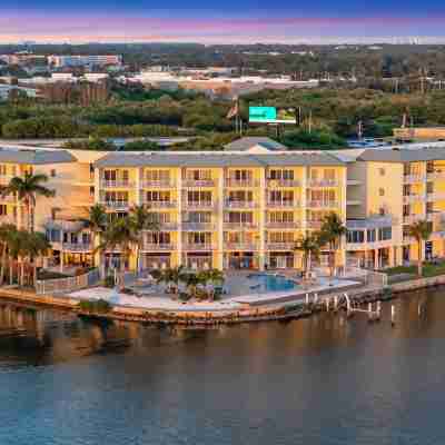 Bayview Balcony Condo, Hot tub & pool & Rum Bar! Hotel Exterior