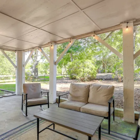 Walk to Beach & Family Fun! Emerald Isle Home