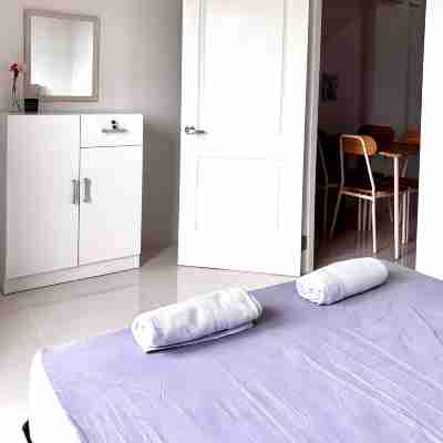 Entire Apartment with Pool, Gym, and Playground Near Panglao, Bohol Rooms