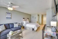 Breezy Daytona Beach Studio w/ Balcony & Views! - Condos