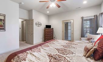 Silver Dollar Hideaway in Stonebridge Community