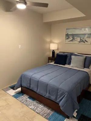 Chic Desert Condo With Mountain Views - Apartments