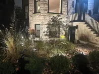 2-bedroom apartment just 2 minutes drive to Wrigley Field 住宿飯店