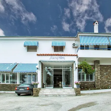 Xenios Port Marina Hotel