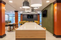 Fairfield Inn & Suites Hooksett - breakfast