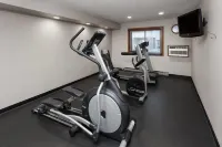 Super 8 by Wyndham Green Bay Near Stadium - Gym