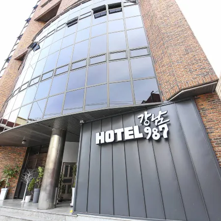 Jinju Gangnam 987 Hotel