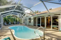 4 Mi to Port Charlotte Town Center: Group Retreat! - 2-Star