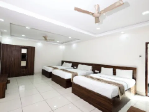 SSR Comforts Hotels in Mandya