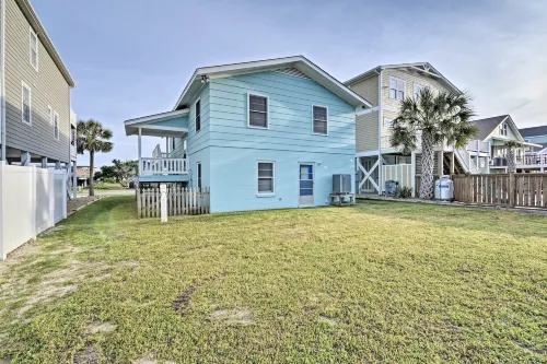 Pet-Friendly Second Row House Steps to Beach!
