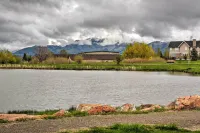 'Bozeman Getaway' w/ Mountain Views, Near Downtown - Apartments